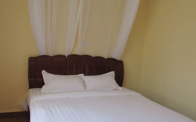 TrippleO's Hotel