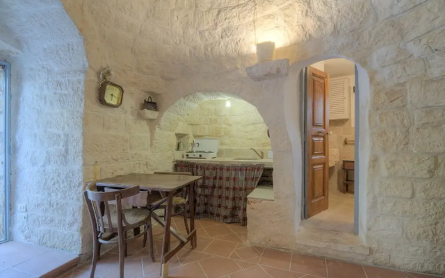 Trullo del Falegname Ostuni by Typney