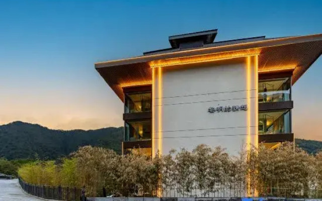 Dawn's Conjecture Wisdom B&B