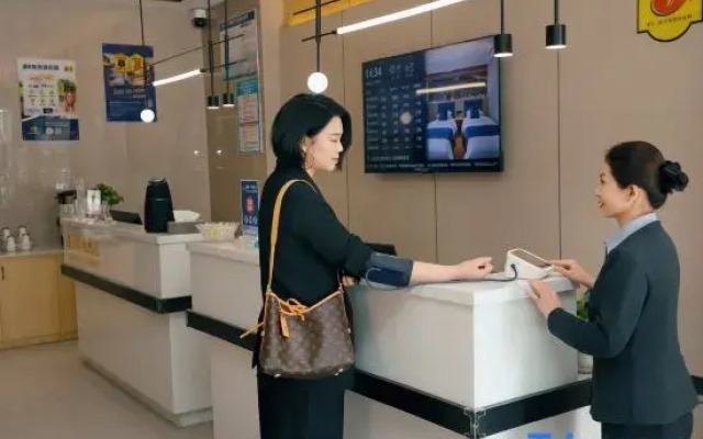 Super 8 Select Hotel