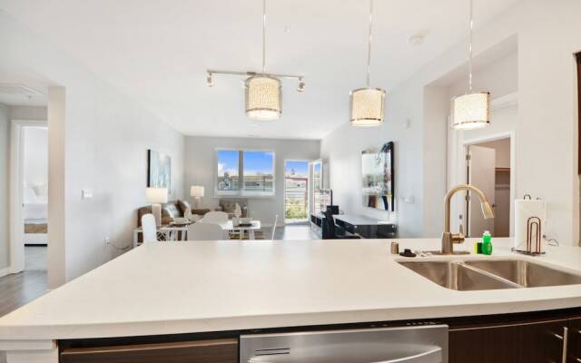 Global Luxury Suites in Menlo Park