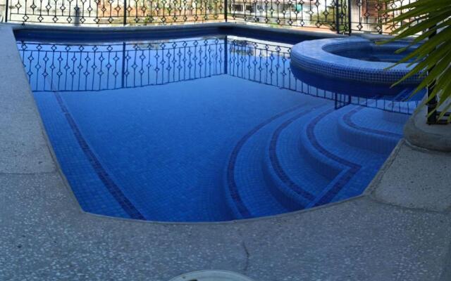 Room in Apartment - Vallarta Jr Suites in the Exclusive Zona Romantica