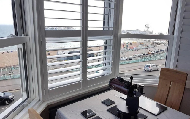 Direct Sea Views, Seafront Location & Free Parking