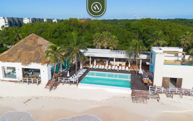 Nick Price Residences A 206