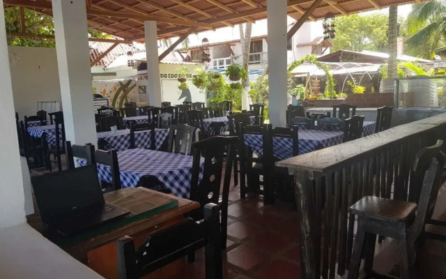 Hotel Playa Tiburon