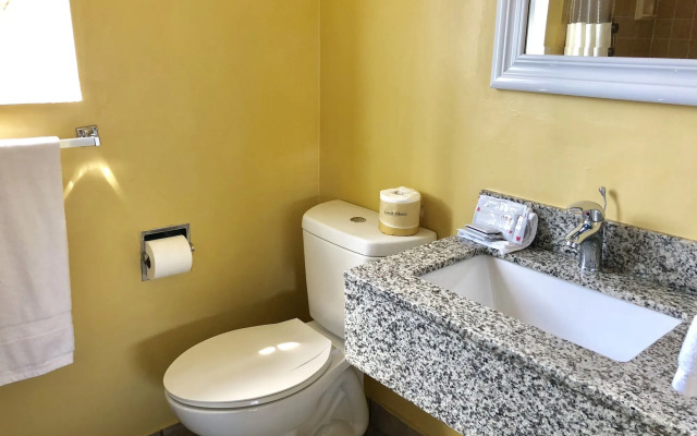 Hitching Post Studios Inn