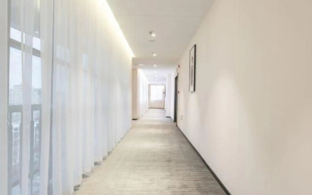Grace Inn Hotel (Jinan Gangcheng District Gangdu Avenue Yinzuo Mall)