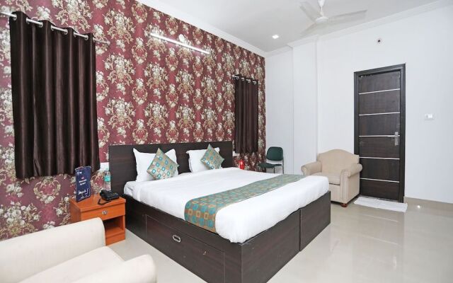 OYO 10214 Hotel Westwood INN