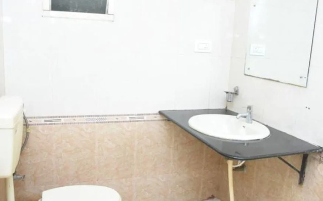 Hotel Surya Residency Majestic