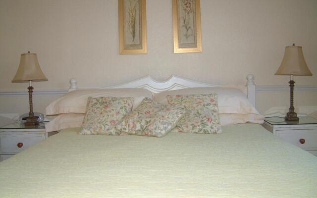 West Lodge Hotel