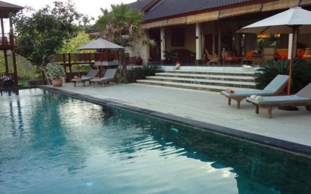 Villa Anjing
