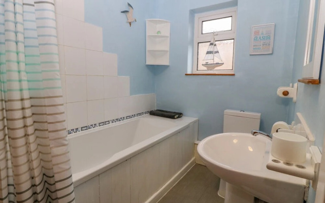 Stepping Stones, Pwllheli