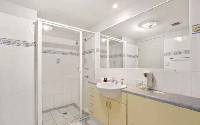 Lennox Beach Resort