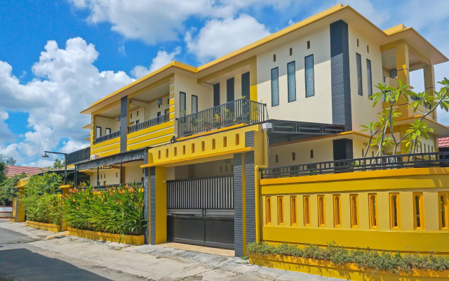 Hotel O Azeela Kost Syariah — 2-star hotel in Banjarmasin