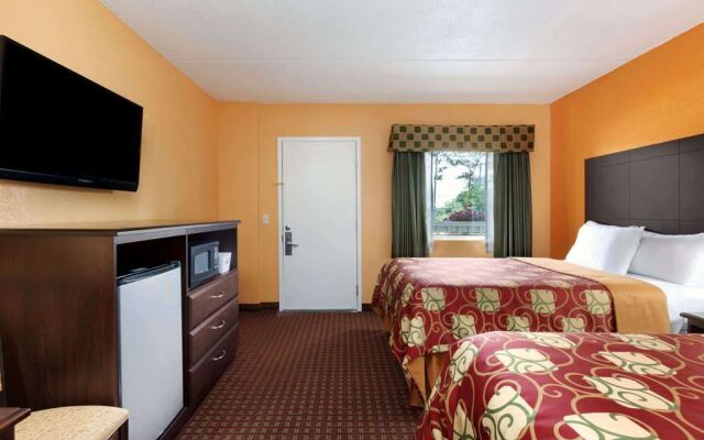 Days Inn Queensbury/Lake George