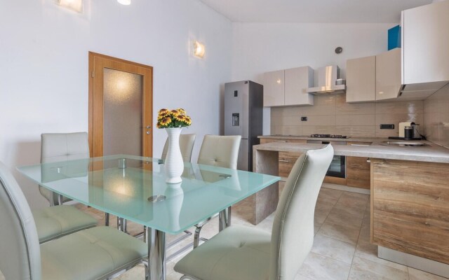 Stunning Home in Galizana With Wifi and 3 Bedrooms