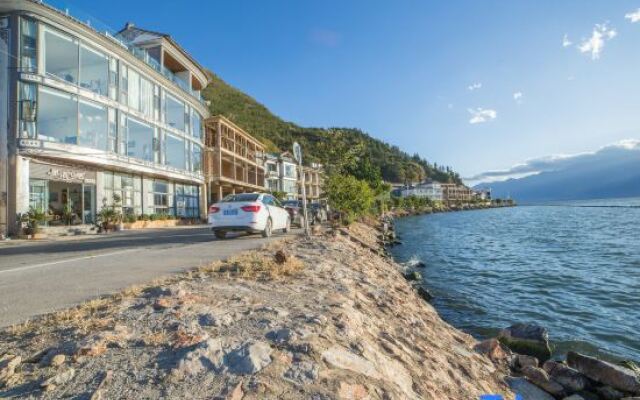 Xingyuxinyuan Lake View Holiday Hotel