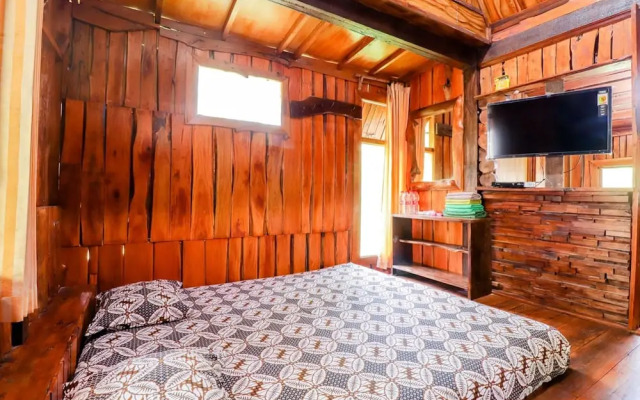 Rimbono Homestay
