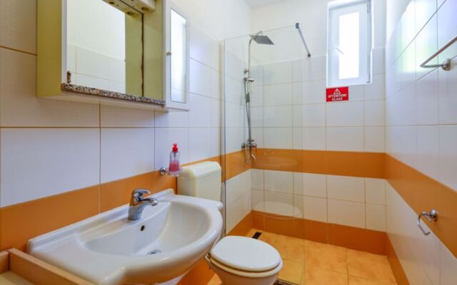 Apartment Sani Karlobag 17049