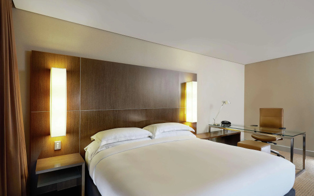 InterContinental Brisbane by IHG – Guest Rooms – Brisbane