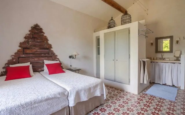 Villa Les Beaumettes - Haven of Peace in the Luberon