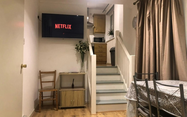 Central Lisburn Duplex Apartment