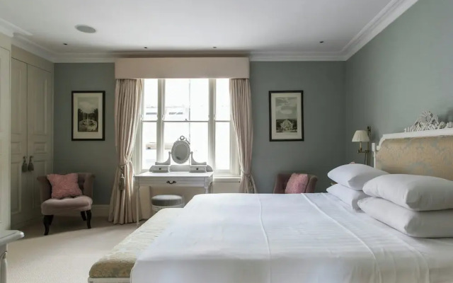 Ovington Gardens by Onefinestay