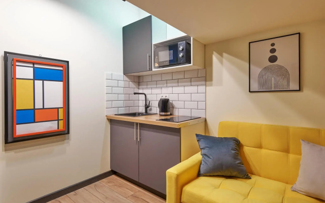 EasyGuest on Marat Street
