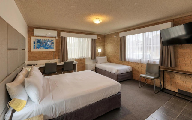 Hamilton Hume Motor Inn – Guest Rooms – Yass