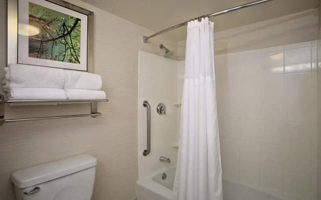 Fairfield Inn & Suites by Marriott Edison-South Plainfield