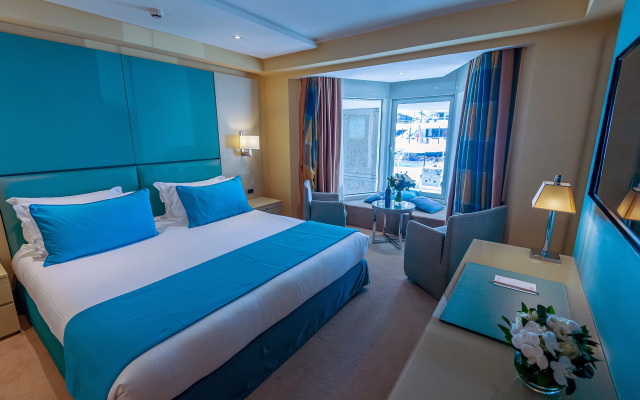 Hotel Port Palace