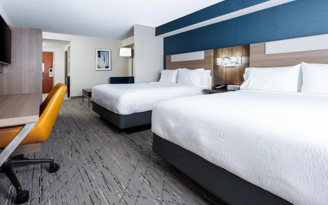 Holiday Inn Express & Suites Williamsburg by IHG