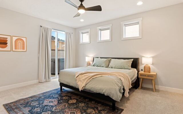 Persian Bliss 10 Bedroom Townhouse