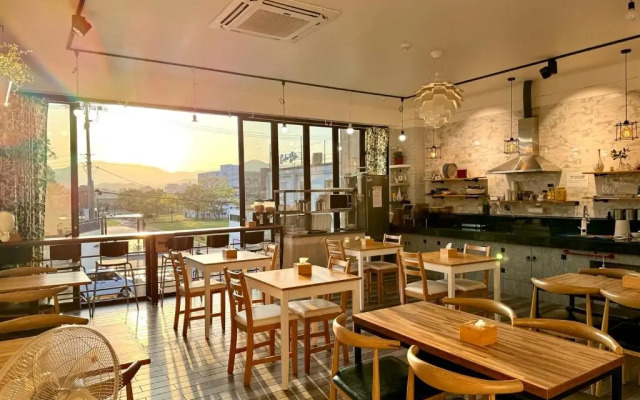 Gyeongju BongwhangMansion