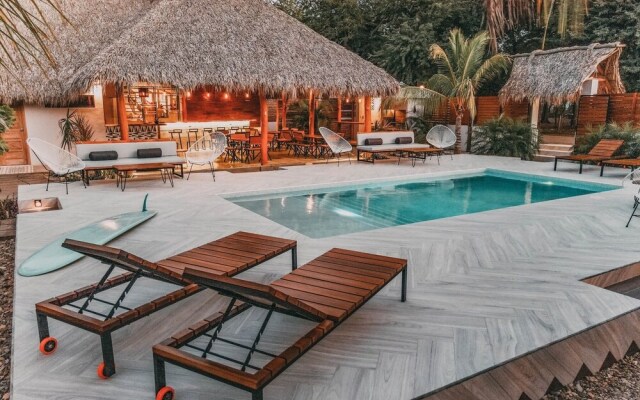 El Pez Surf Hotel