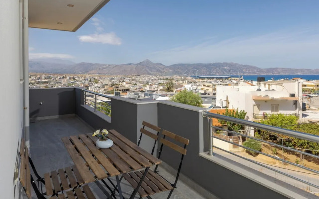 Boutique Seaview Apt near City Center