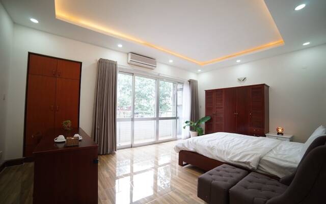 HoLo Garcerie Saigon Serviced HomeStay