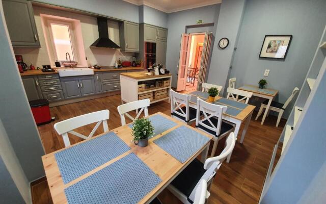 Inn Faro - Casa Amarela - Guest House