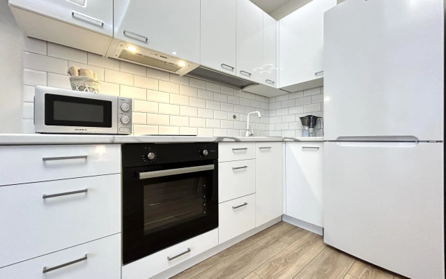 4 Сезона на бульваре Давлеткильдеева 18