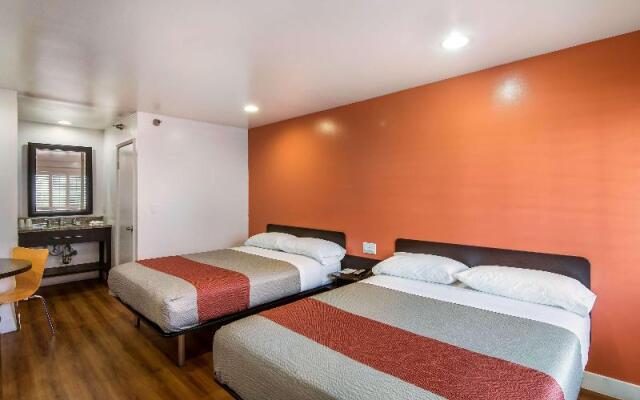Rodeway Inn