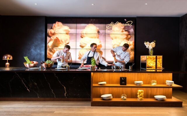 Crystal House Suite Hotel & SPA