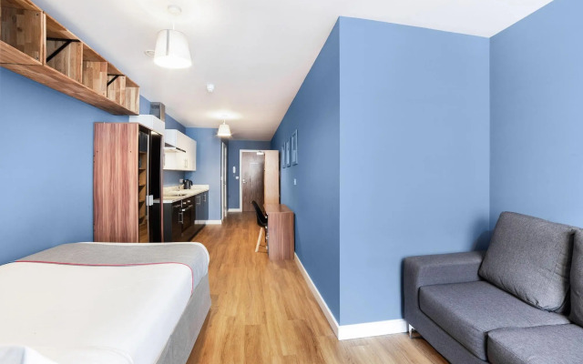 OYO Vincent Apartments