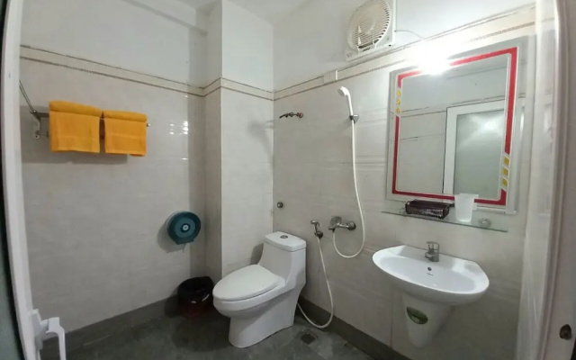 Anh Duong Cua Lo Hotel