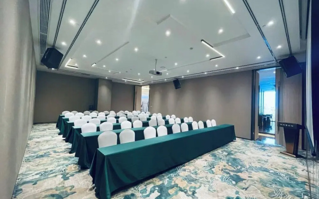 Hazens Hotel (Chengdu Chunxi Road, Tianfu Square)