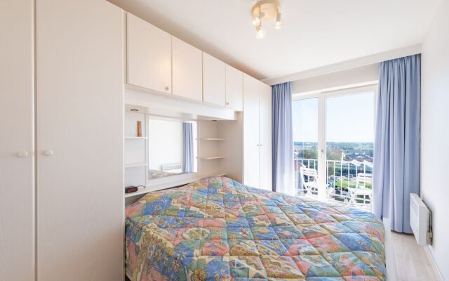 Bright Apartment With Sea-views