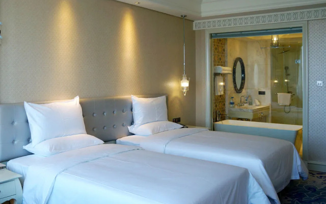 Huaqing Aegean International Hot Springs Resort & Spa