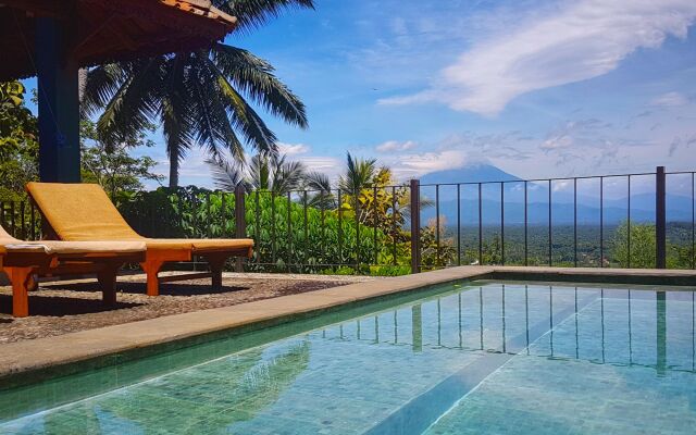 Villa Borobudur Resort