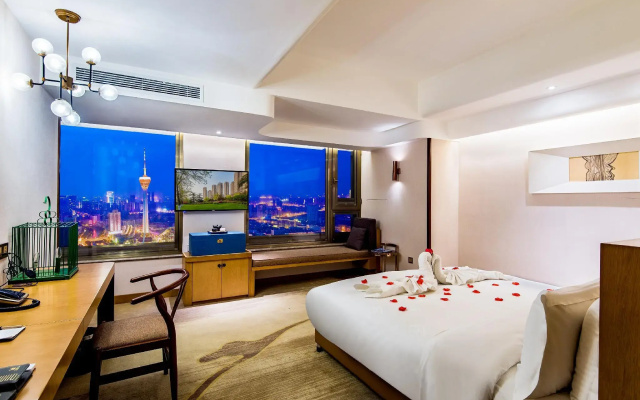 Lujia International Hotel