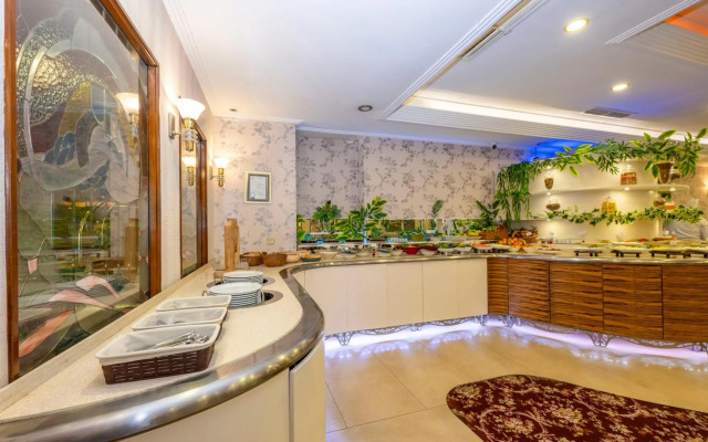 Grand Anka Hotel