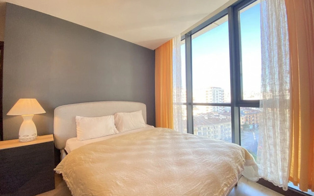 Sleek Residence Flat in Atasehir